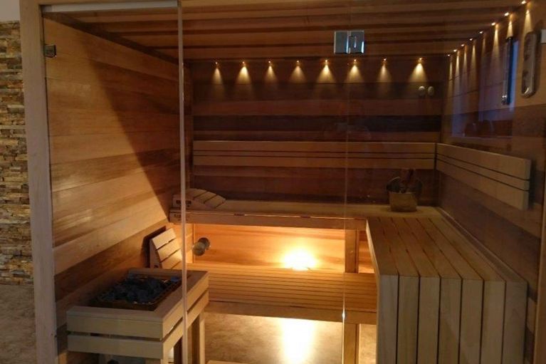 Kombinovaná fínska / Bio sauna s cédrovým obkladom